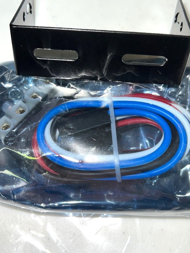 Universal Digital Trailer Brake Controller Kit w Wiring Harness Mounting Bracket