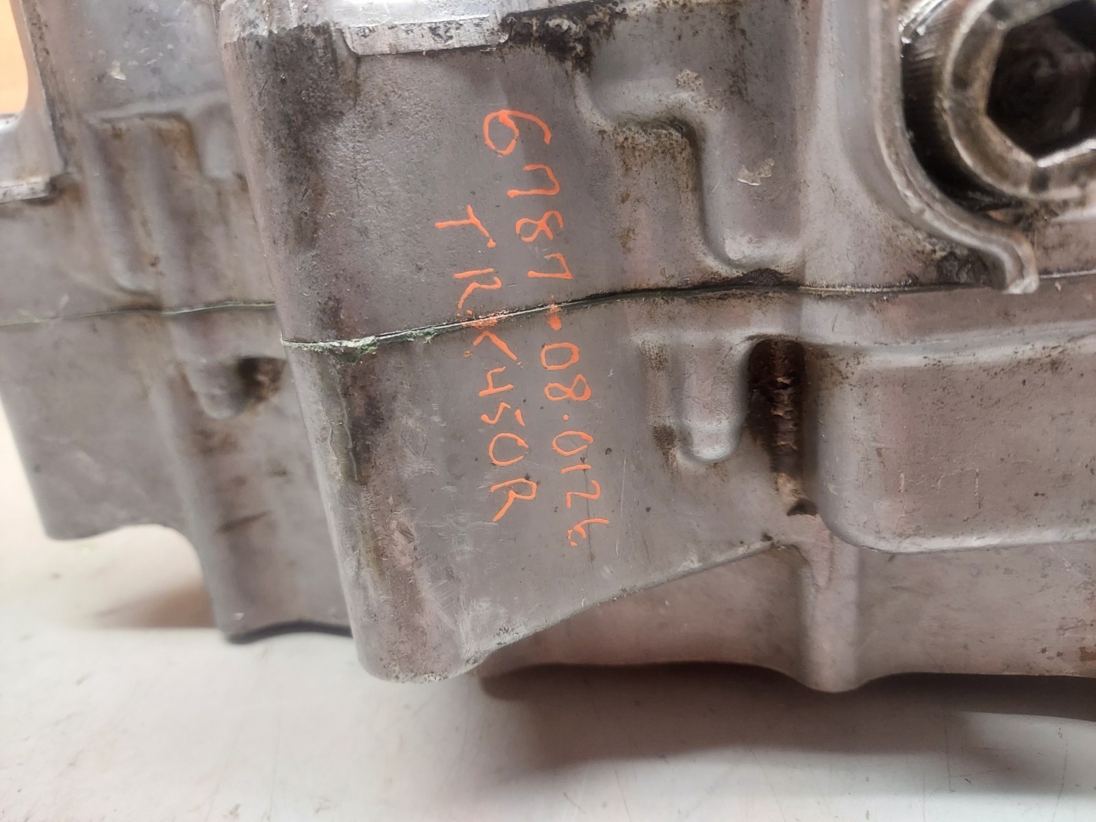 06-14 Honda trx450r crankcase left right inner case bottom end *READ ALL*