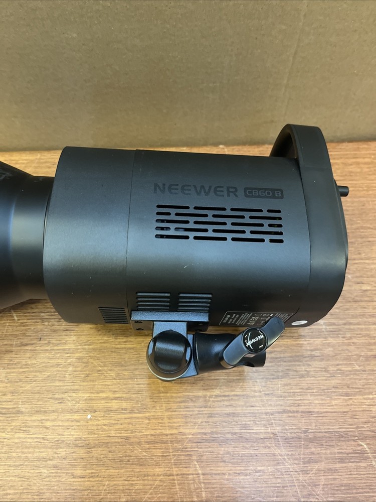 NEEWER CB60B LED Video Light