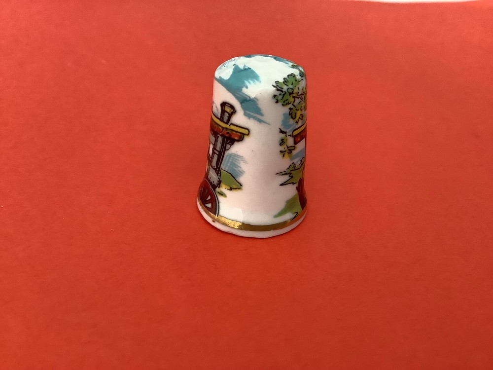 VINTAGE BONE CHINA THIMBLE - STEAM ENGINE