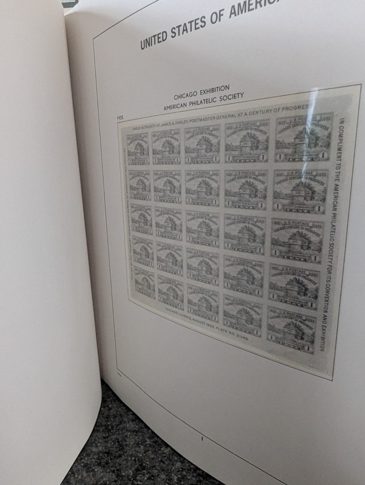 US - DAVO LUXE - GENTLY USED - US - VOLUME I + II + III HINGELESS STAMP ALBUMS