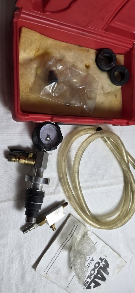 MAC Tools AirEvac Cooling System Vacuum Kit – Model AEV700