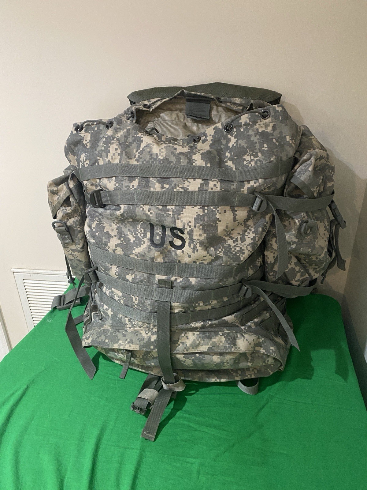 US Army MOLLE II Rucksack ACU w/ Frame & 2 Sustainment Pouches Surplus Gear