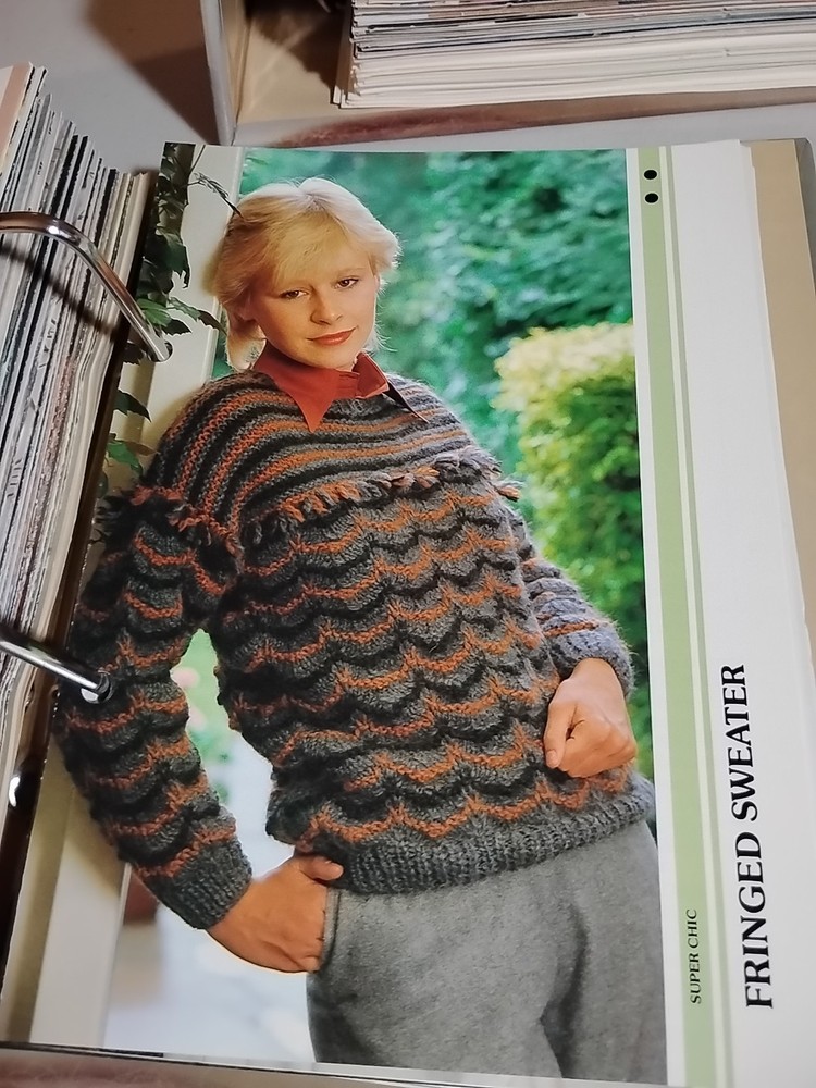 ESSENTIAL KNITTING PATTERN BOOKS Mainly Sweater Patterns