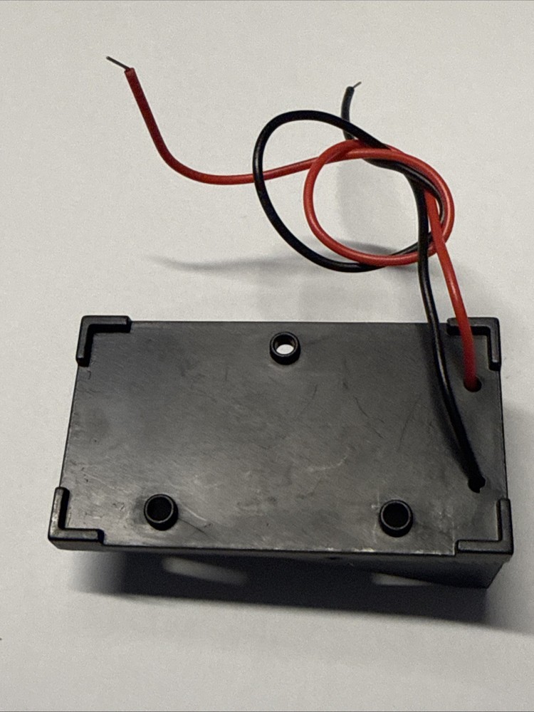 9V Battery Storage Clip Holder Box with 5 inch leads