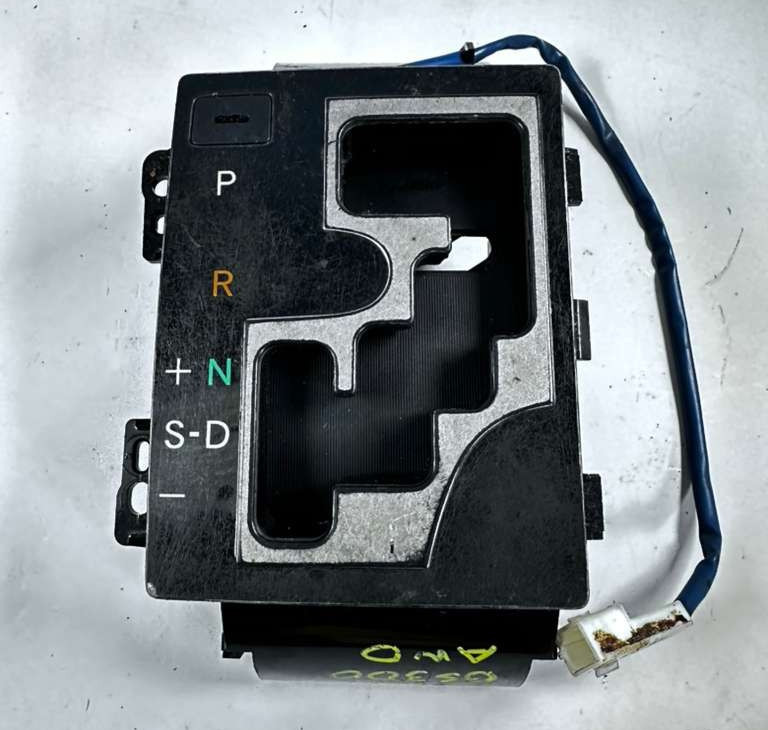 2006-2012 Lexus GS300 Automatic shifter OEM