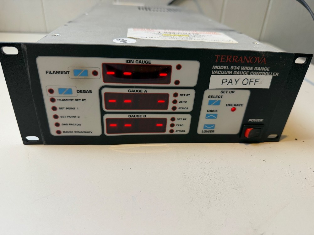 Terranova Model 934 Wide Range Vacuum Gauge Controller