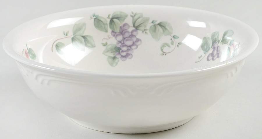 Pfaltzgraff Grapevine Round Vegetable Bowl 513105