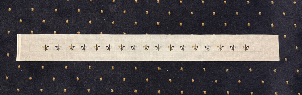 Metallic Fleur de Lis Belt (640) Needlepoint Canvas