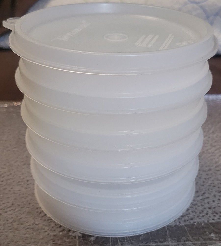 Tupperware Hamburger Keepers 882 & Seal 215 6Pc Set