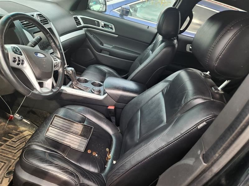 2013-2014 Ford Explorer Front 8" Display Screen ID DB5T-18B955-FA