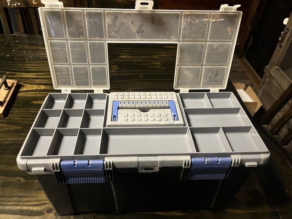 Oster Clipmaster Tool with Case