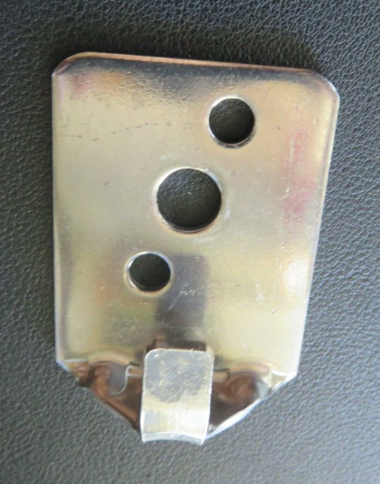 ✅🔥🧯2-CHROME UNIVERSAL WALL MOUNT 2 ½-5lb. SIZE FIRE EXTINGUISHER BRACKET NEW