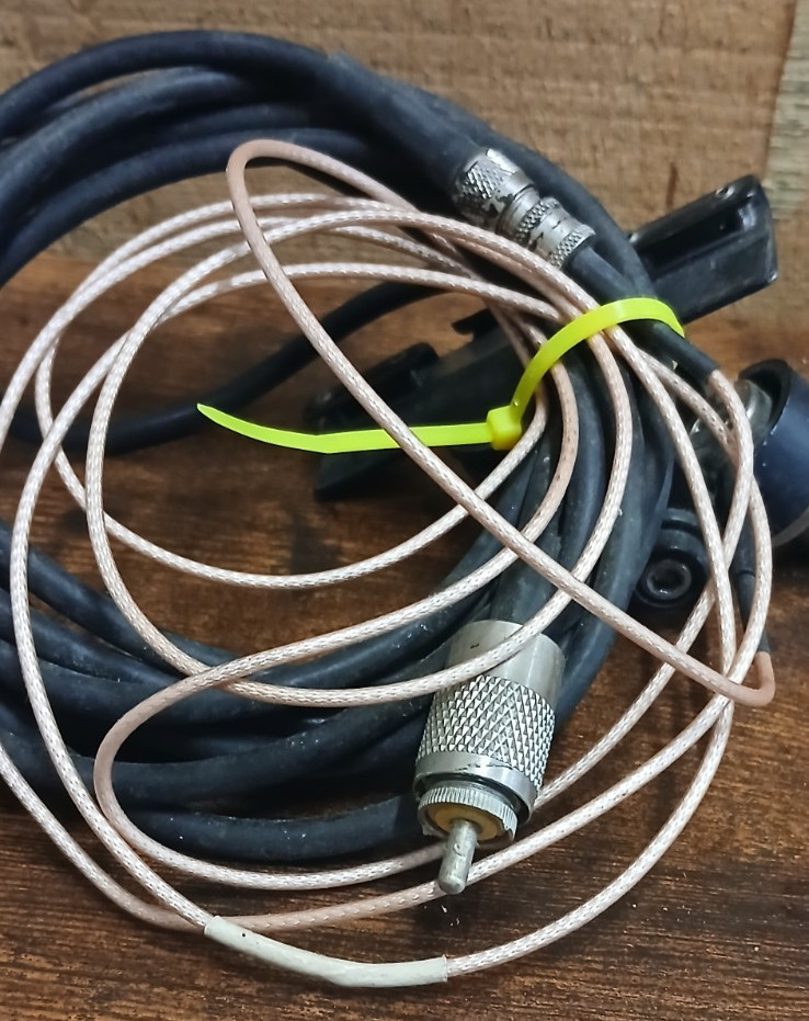 Diamond Super Gainer Antenna Mount K400