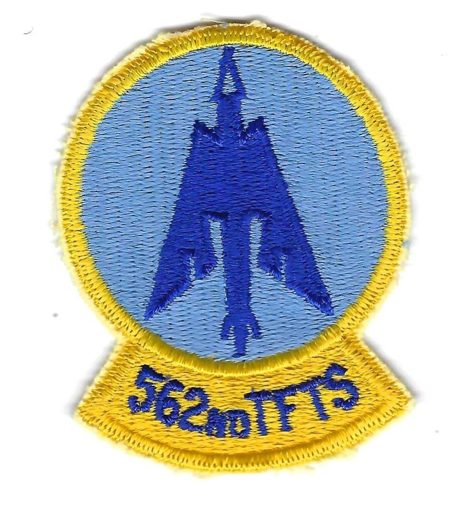 PATCH USAF 562ND FLYING TRAINING SQ FTS RANDOLPH  AFB    JT62