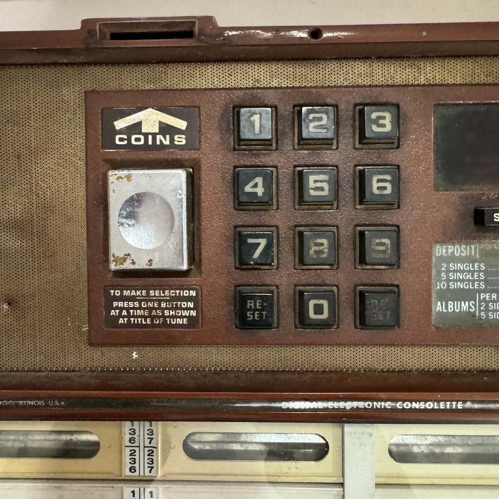 Vintage Seeburg Jukebox Untested