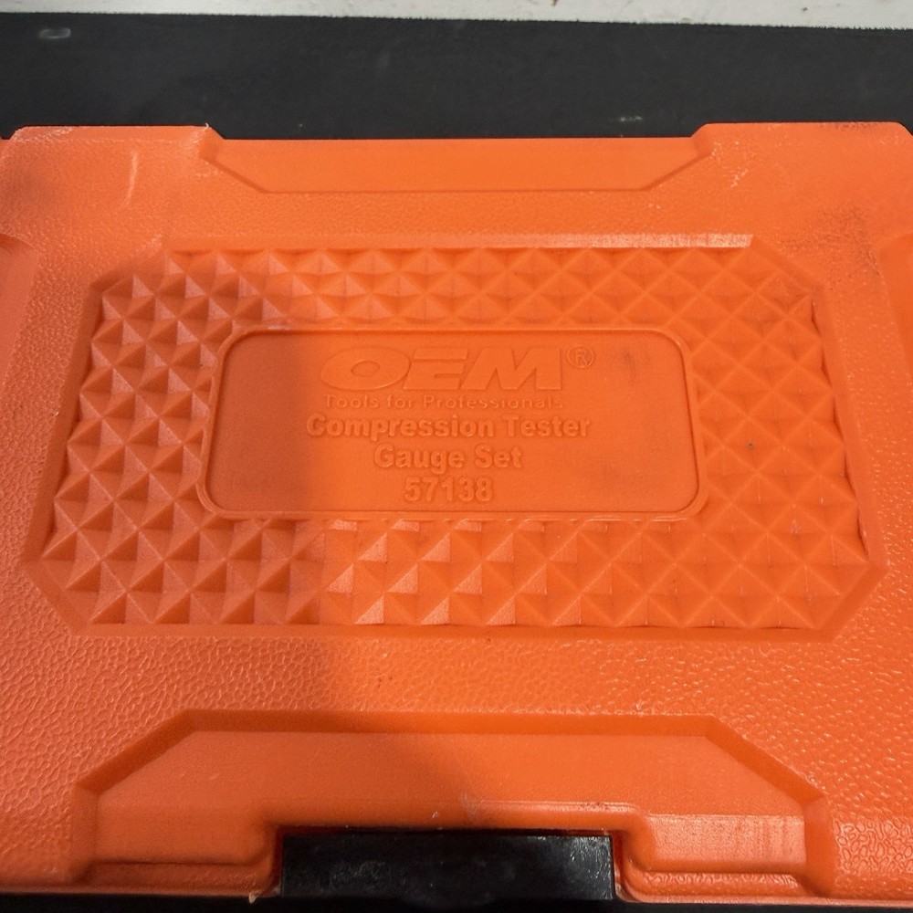 OEMTOOLS 57138 Compression Tester Kit Open Box Never Used Complete