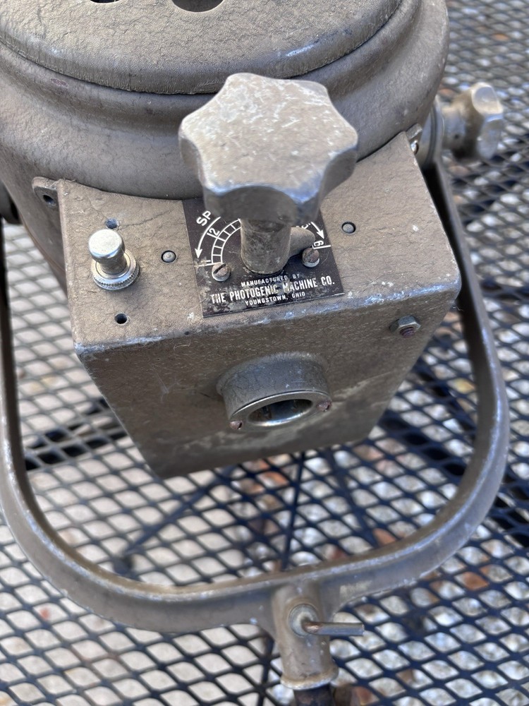 FRESNEL LIGHT VERI-BEAM 7750 PHOTOGENIC MACHINE UNTESTED