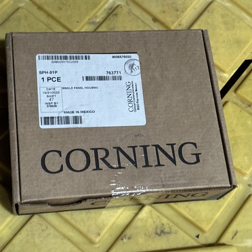 Corning Single-Panel Housing Wall-Mountable Black, for 1 CCH Panel SPH-01P ~STSI