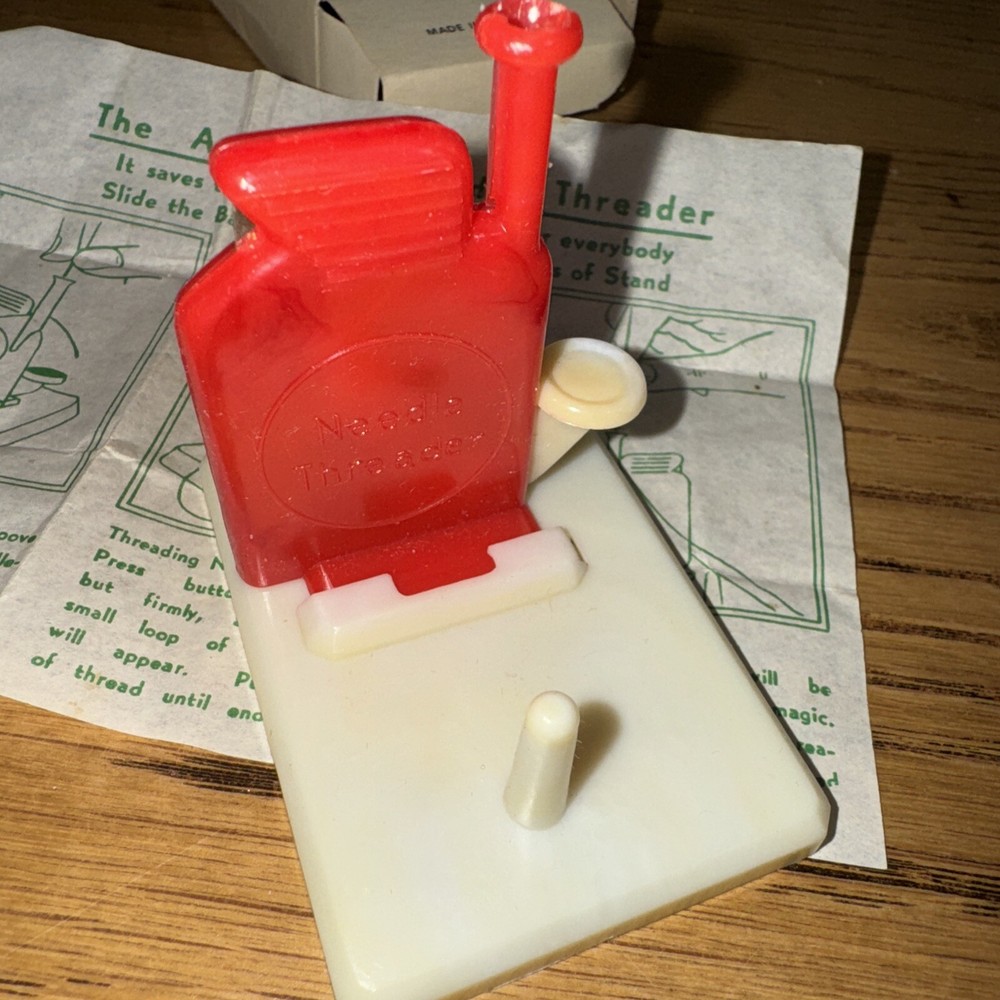 Vintage Automatic Needle Threader With Thread Cutter Made In Hong Kong