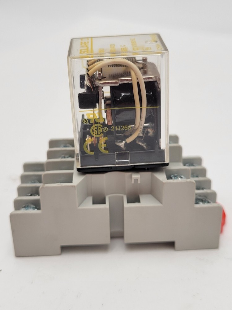 Square D 8501RS14V20 General Purpose Relay Coil 120V with 8501NR45 Socket Base
