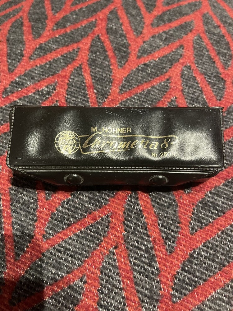 M. Hohner Chrometta 8 Nr 250 C Harmonica