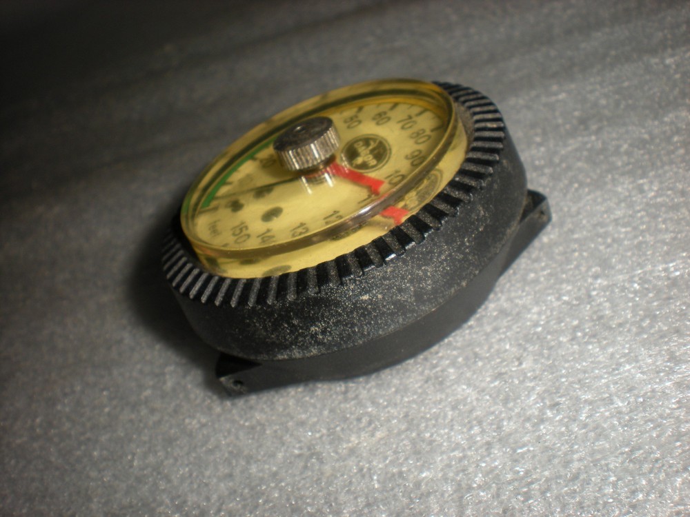 Vintage DACOR Scuba Diving Wrist Depth Gauge MISSING STRAPS ASIS UNTESTED