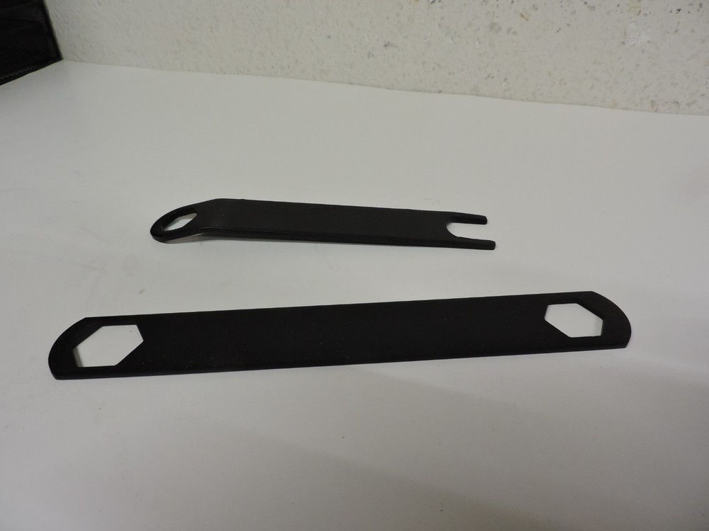 RYOBI BT3000/3100 TABLE SAW BLADE WRENCHES