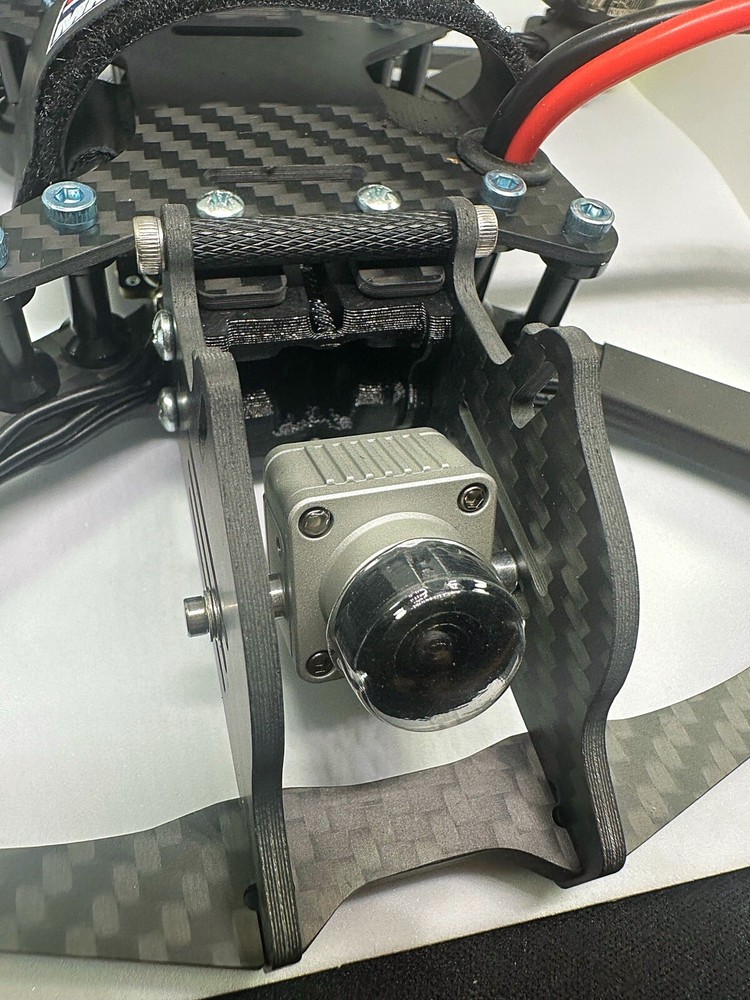 BRAND NEW FPV RACING DRONE BUNDLE. COMPLETE SET WITH DJI REMOTE CONTROL & MORE