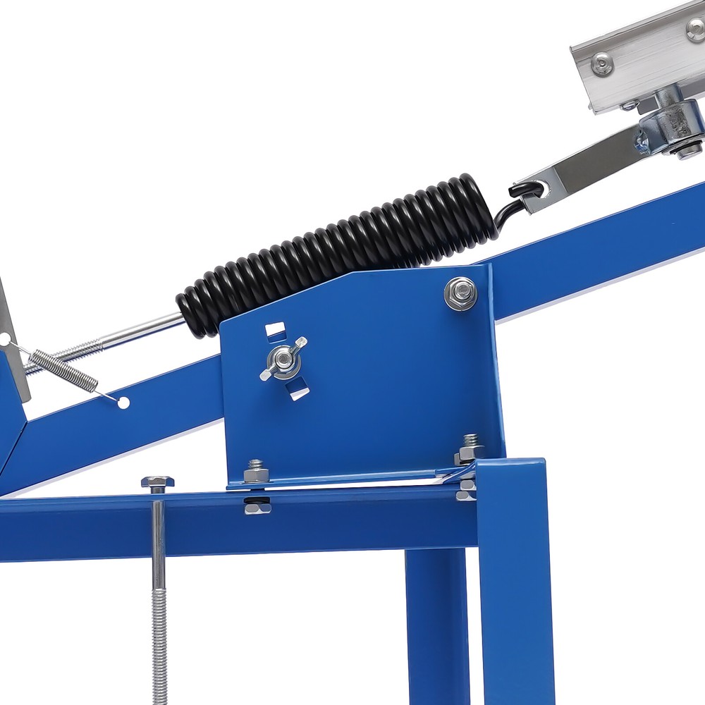 Clay Target Thrower with Adjustable Angle for Outdoor Shooting Fun