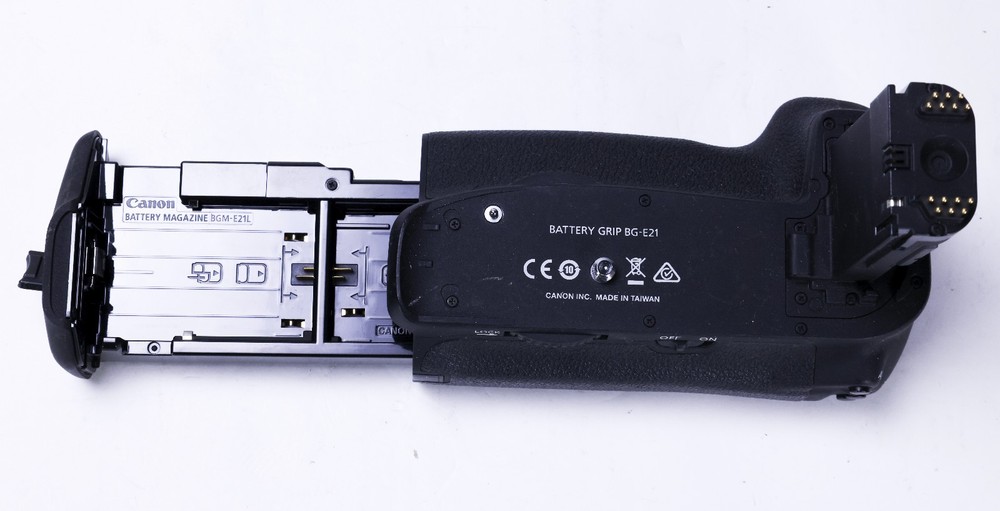 Canon BG-E21 Battery Grip for EOS 6D Mark II