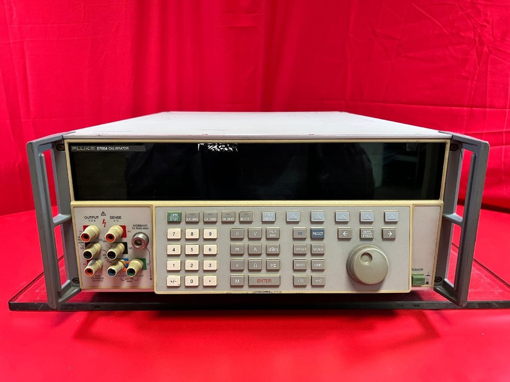 Fluke 5700A s/n 5580008 Multifunction Calibrator