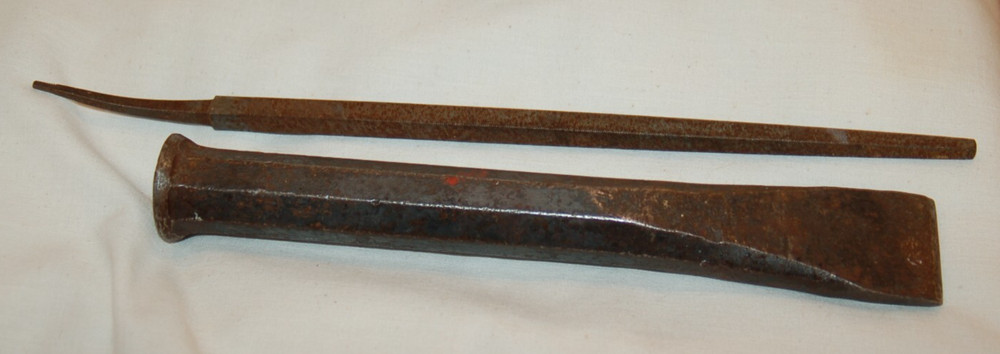 VINTAGE DWS HEAVY 9.5" CHISEL & ROUND & SQUARE FILES MAYBE KNFE MAKING ALSO READ