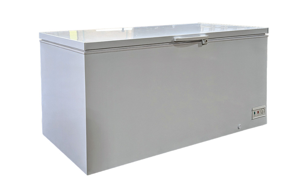 71" Solid Top Chest Freezer 20 Cu. Ft.