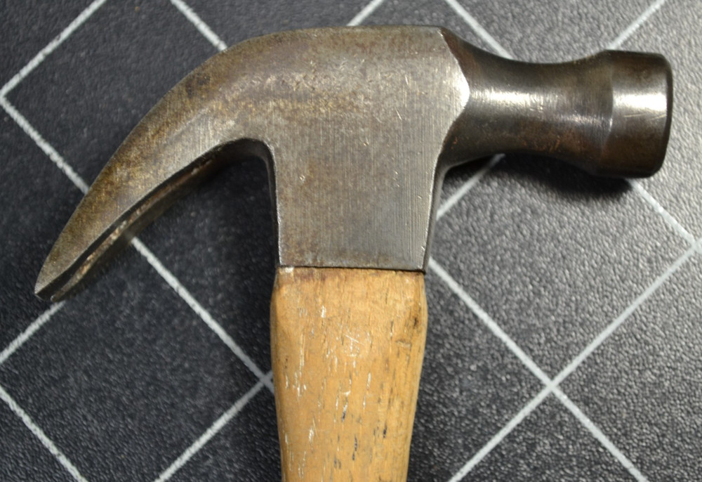 CRAFTSMAN - MODEL MAKER - 4oz - BELL FACE CLAW HAMMER - ORIGINAL HANDLE