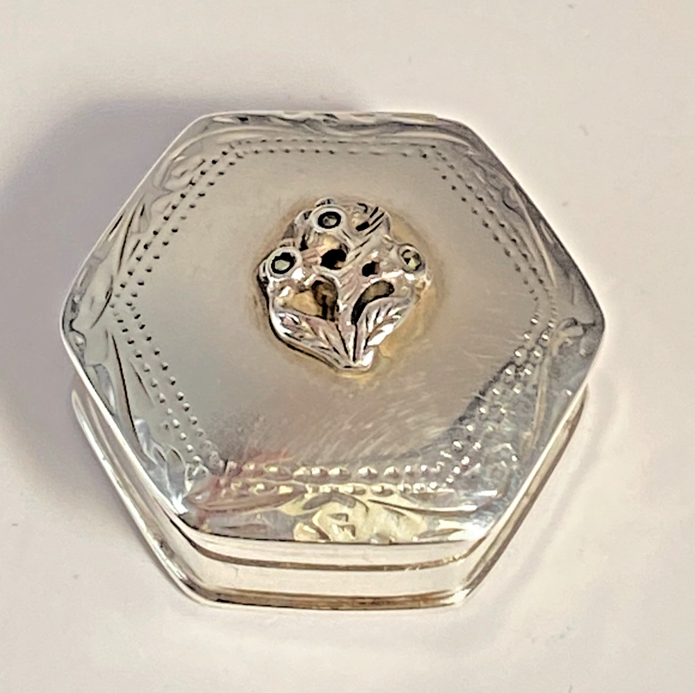 Vintage Solid Silver Hinged Pill Trinket Box Hexagonal Raised Ornate Floral Lid