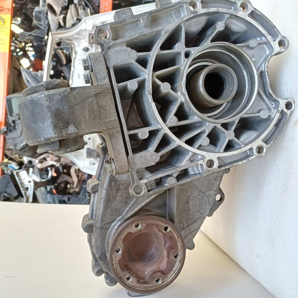 2005-2009 Land Rover LR3 Transfer Case LR049160