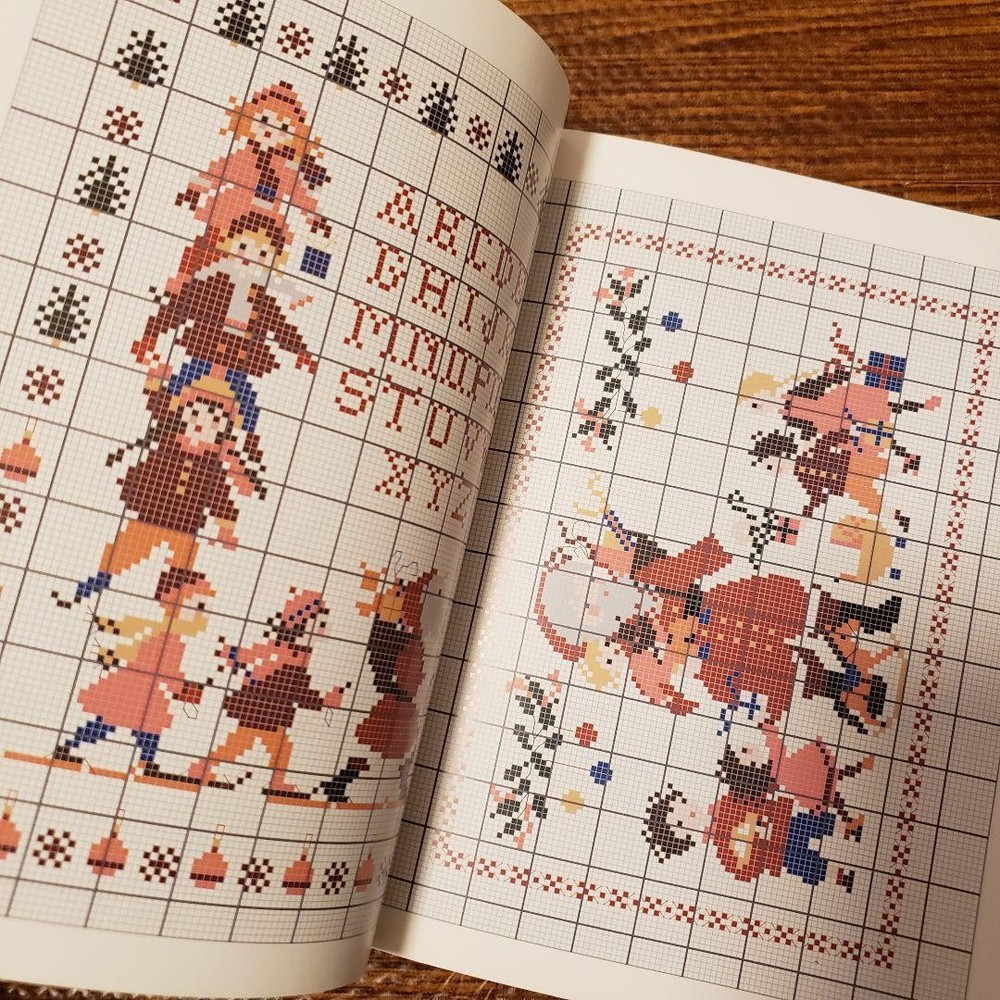 Pere Noel Santa Claus Cross Stitch Pattern Book Embroidery