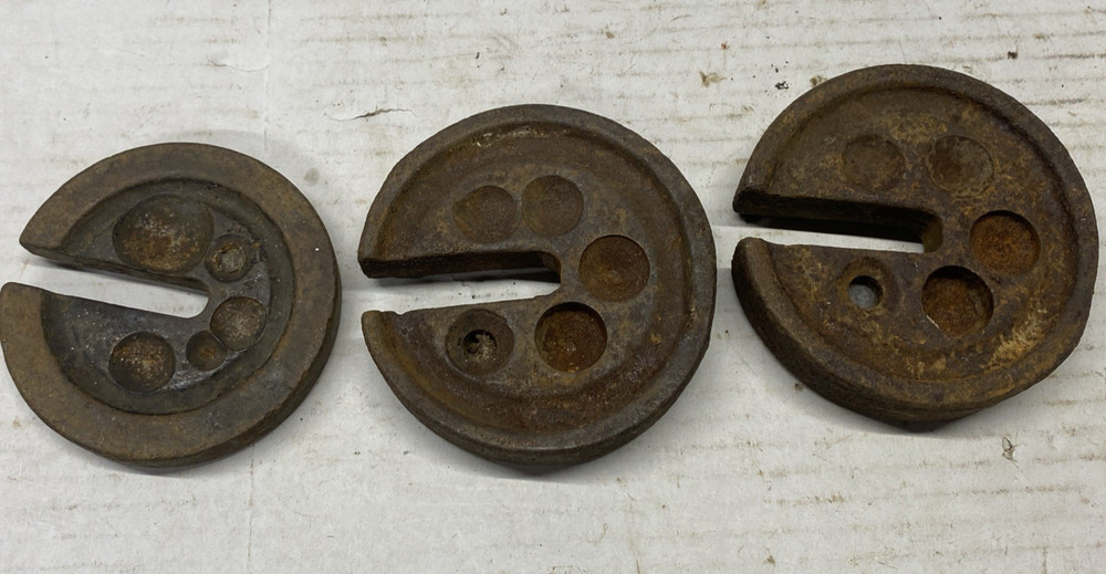 Antique Platform Scale Weights 200 2LB (2) 200 1LB PFC-12