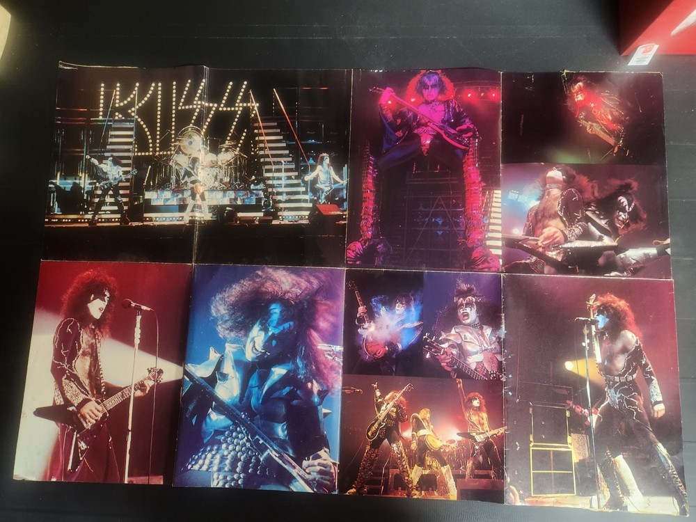 GROOVES Presents KISS Magazine 1978 Volume #1 Simmons, Stanley WITH Poster