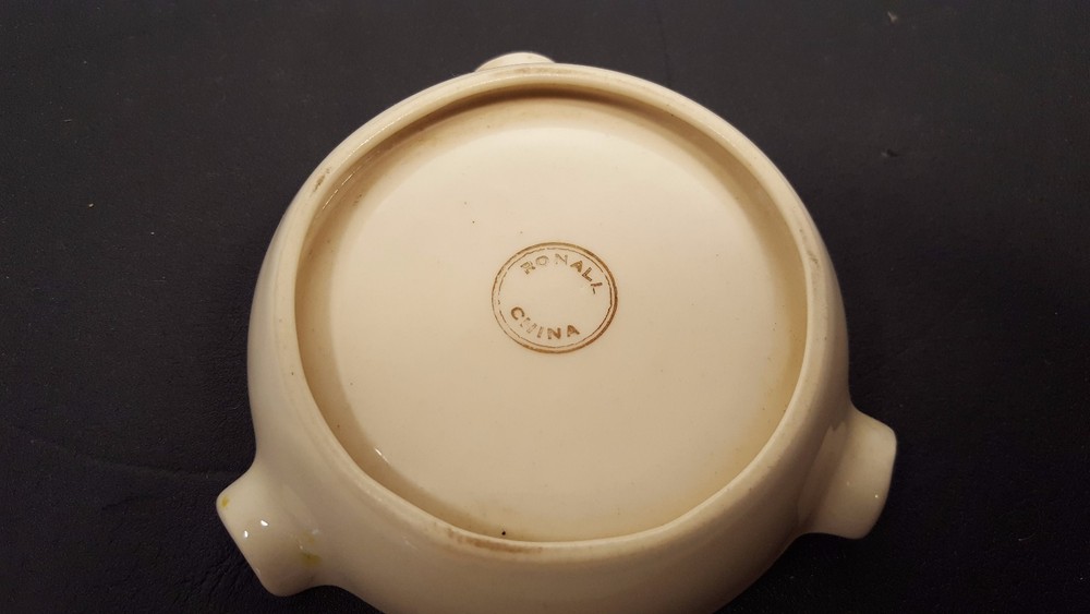 Vintage Ashtray Scroll-Arched Caleche Coach