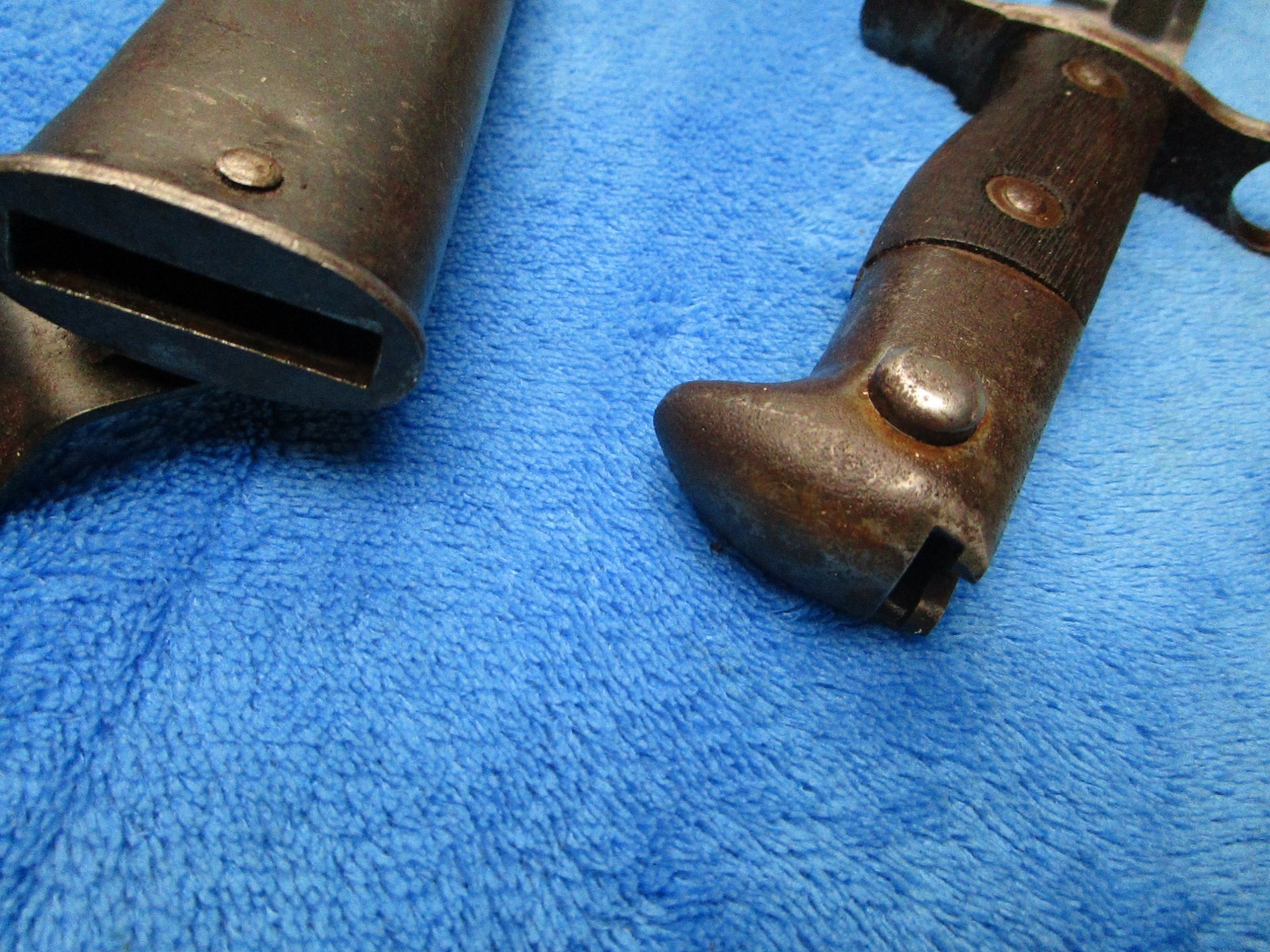 ORIGINAL VINTAGE US M1892 KRAG RIFLE BAYONET AND SCABBARD MADE IN 1903