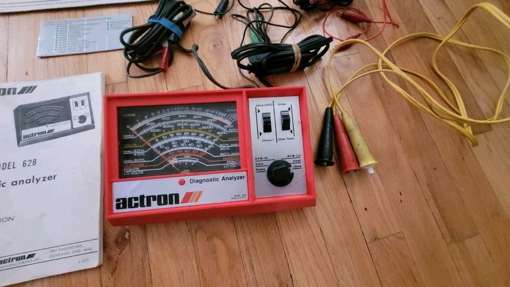 Vintage ACTRON Inductive Diagnostic Analyzer Model 628 with Box.