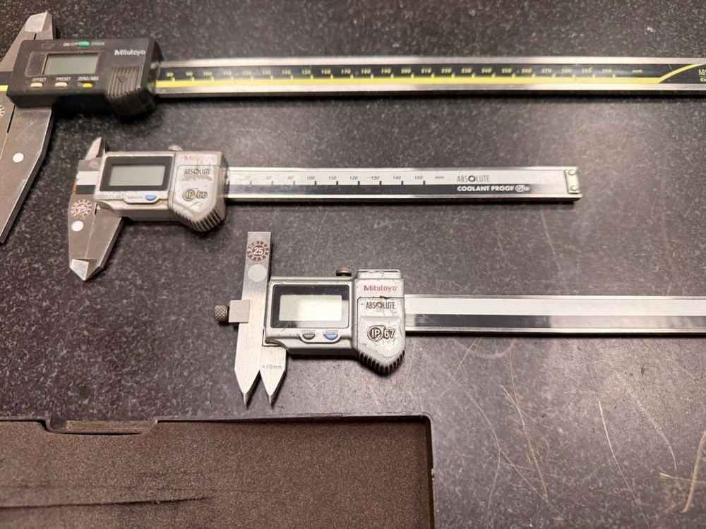 Mitutoyo Lot 4X Digital Calipers ABSOLUTE