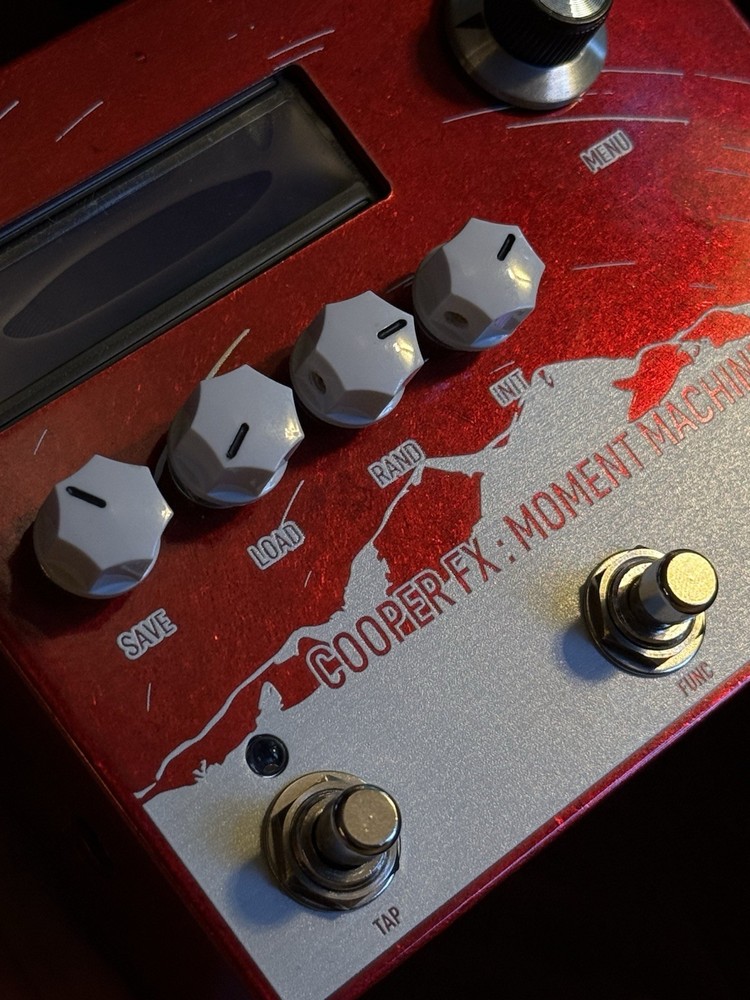Cooper FX Moment Machine 2018 - Red
