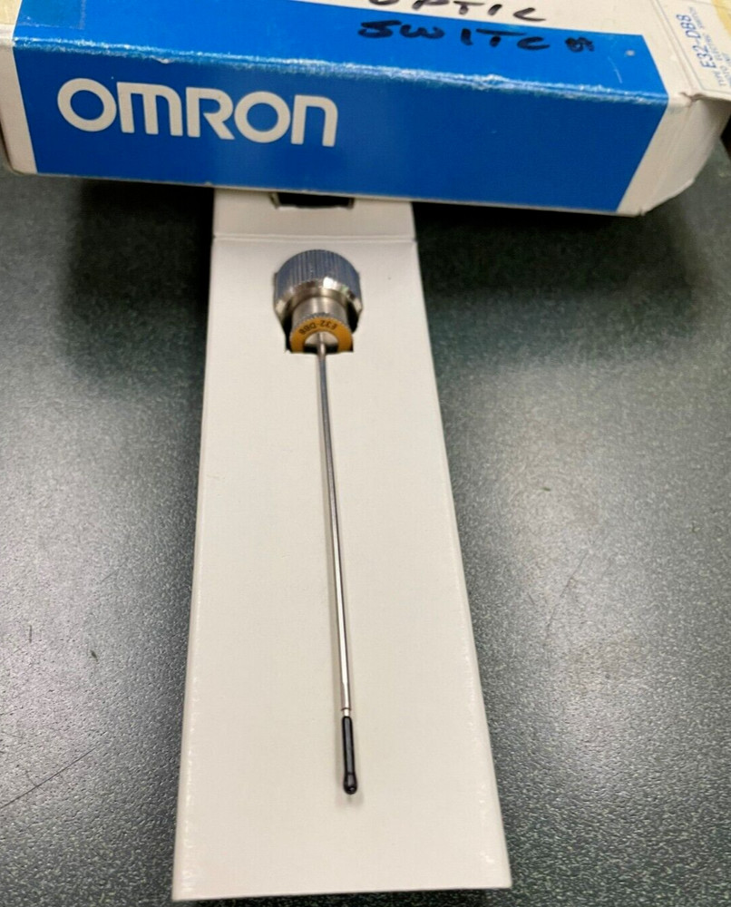 Omron E32-DB8 FIBER OPTIC SENSOR / FIBER OPTIC SENSING HEAD