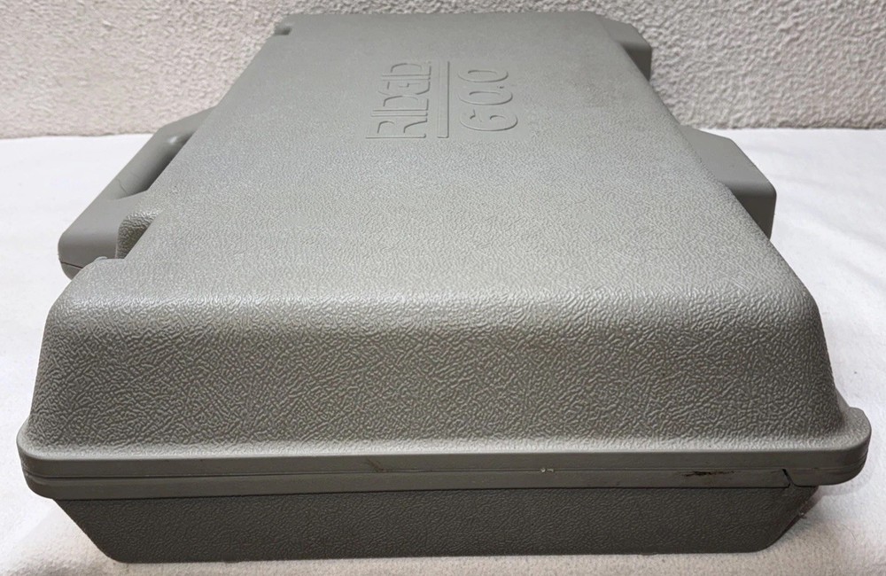 Ridgid 600 Pipe Threader: w/ Case