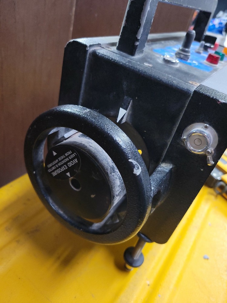Grabber Commercial Laser Transit W/ Case