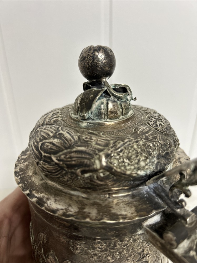 BEAUTIFUL SOLID SILVER REPOUSSE TANKARD, Battle Scene, English?, Very Old