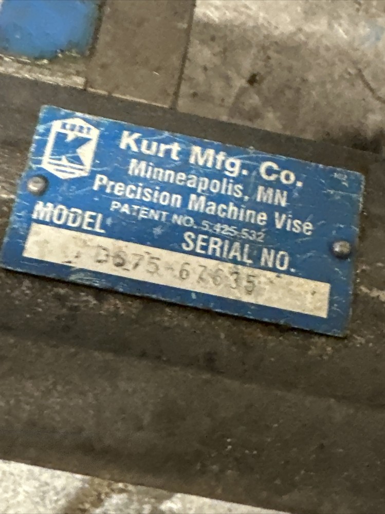 KURT ANGLOCK 6" MILLING MACHINE VISE - #D675 (dkurt2)